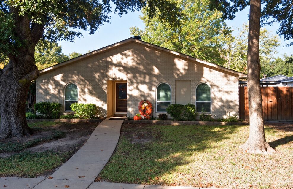 Purchase financed at 2518 Denmark Dr, Garland, TX